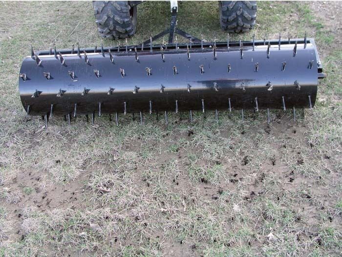 Drum Spike Aerator - 60" Width - 126 Spikes - 40 Gallon - 482 lbs - Commercial