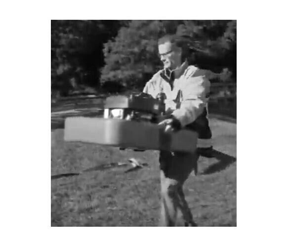 Floating Fire Pump - 19200 GPH - 3" In - 2.5" Out - 70 PSI - 11 HP Honda Engine