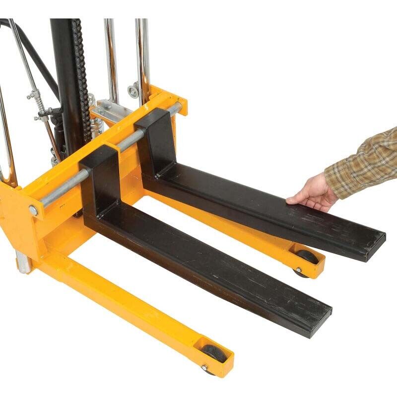 880 lbs MANUAL LIFT - 59" Maximum Lift - Wheels - Foot Pedal Operation - Steel