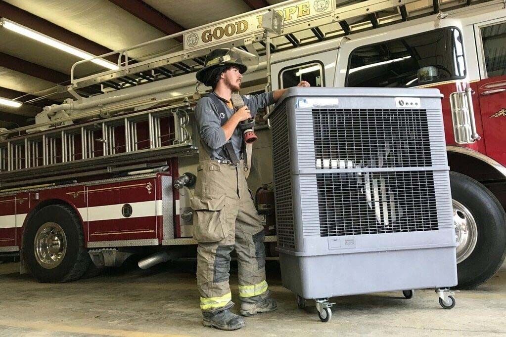 Portable Evaporative SWAMP COOLER - 8500 CFM - 2100 sqft - 33 Gal Tank - 115 V