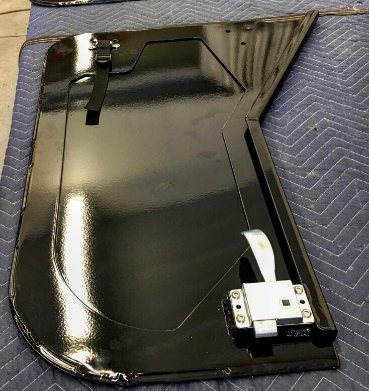 Mahindra Roxor DOORS - Half - Aluminum Material - Hard - Latch Open & Closes