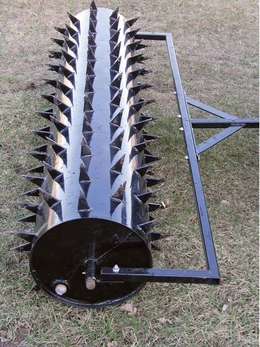 Drum Spike Aerator - 60" Width - 126 Spikes - 40 Gallon - 482 lbs - Commercial